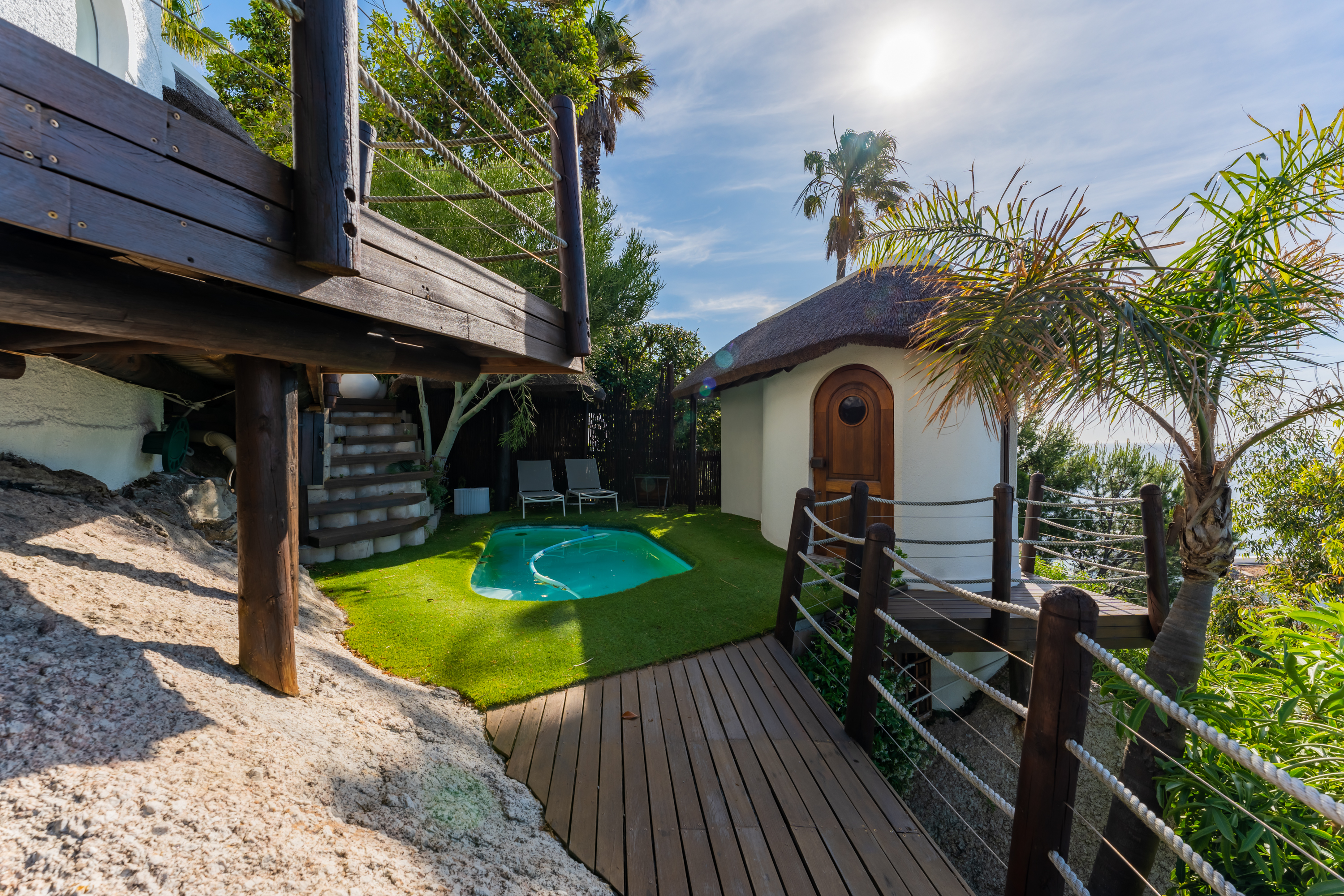 6 Bedroom Property for Sale in Bantry Bay Western Cape